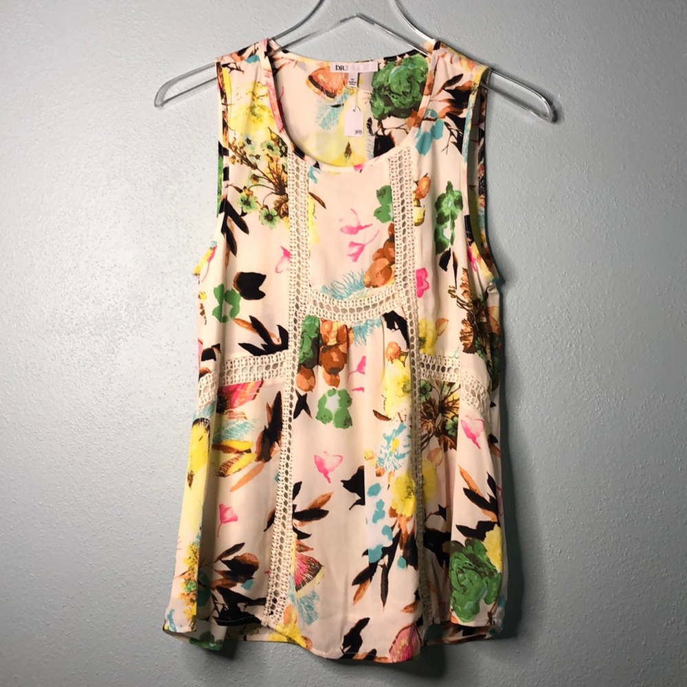 Boutique | floral sleeveless top